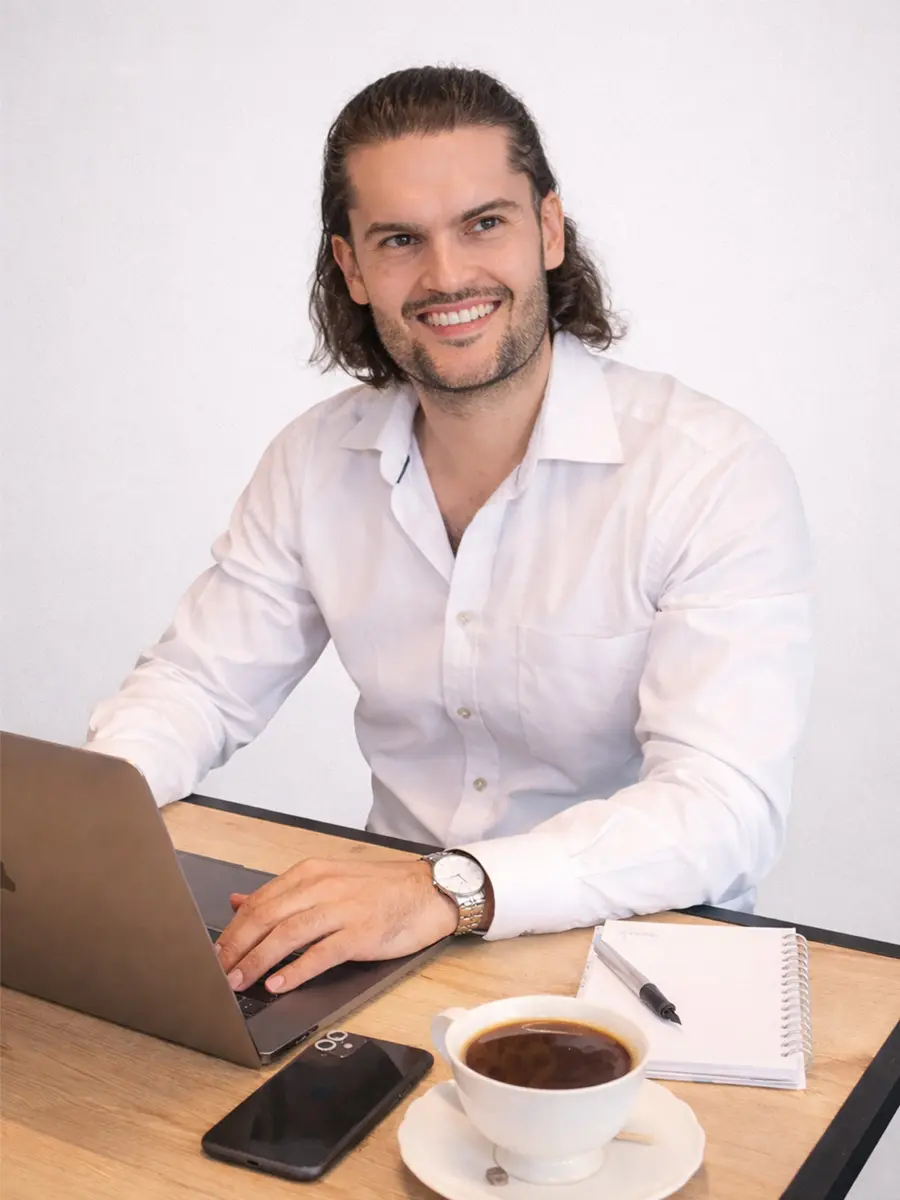 Luis F. Gallón - Director de tecnología en g3 studio